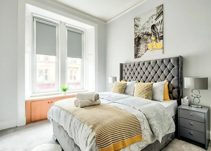 Pass The Keys Stylish 2 Bed In Heart Of West End