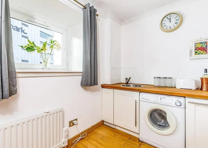 Appartement Fresh, Modern West End Beside Hydro *