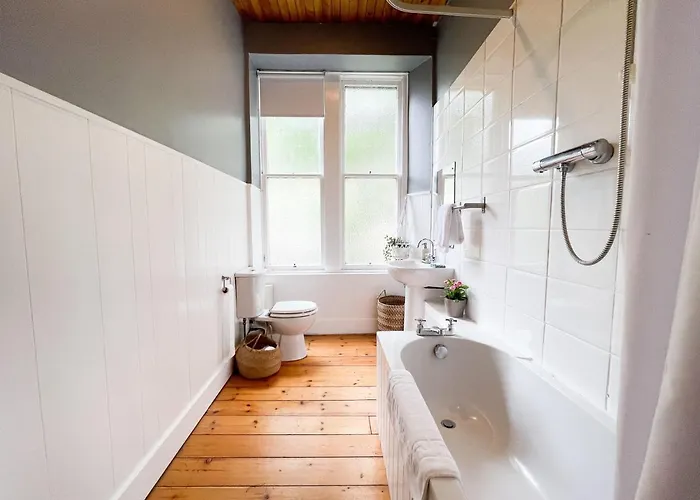 West End - Botanic Gardens