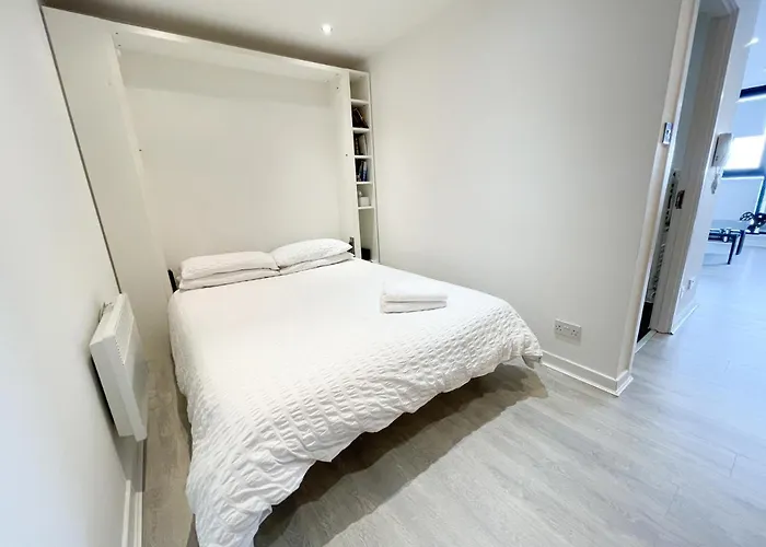 Executive 10th Floor Studio Flat Glasgow