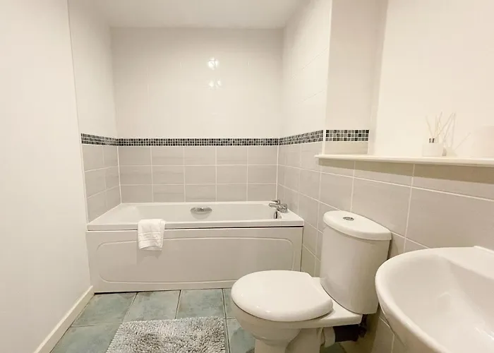 Kelvingrove 2 Bedroom - Private Parking Apartment Glasgow