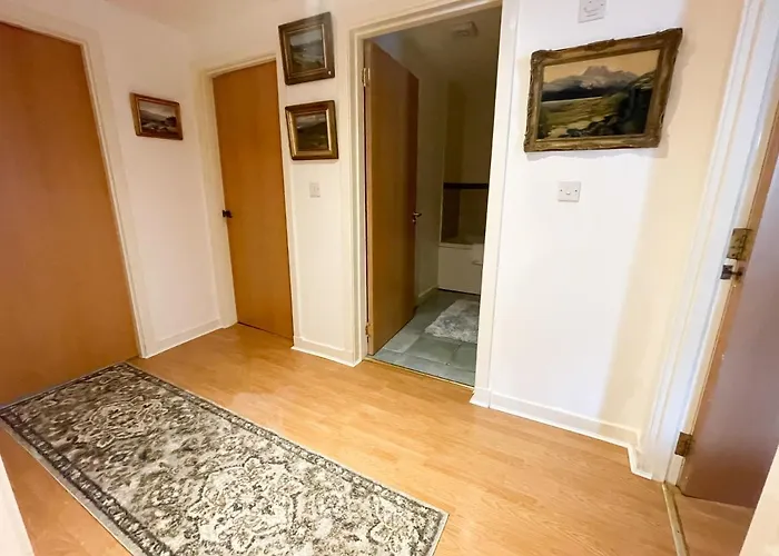 Kelvingrove 2 Bedroom - Private Parking Glasgow
