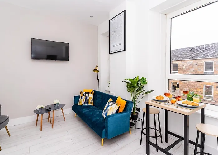 Appartement Cheerful 2 Bedroom Homely Apartment, Sleeps 4 Guest Comfy, 3x Double Bed, Parking, Free Wifi, Suitable For Business, Leisure Guest,glasgow, West End, Near Centre, Perfect For Common Wealth Games 2026 *