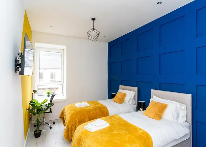 Appartamento Cheerful 2 Bedroom Homely Apartment, Sleeps 4 Guest Comfy, 3x Double Bed, Parking, Free Wifi, Suitable For Business, Leisure Guest,glasgow, West End, Near Centre, Perfect For Common Wealth Games 2026 *