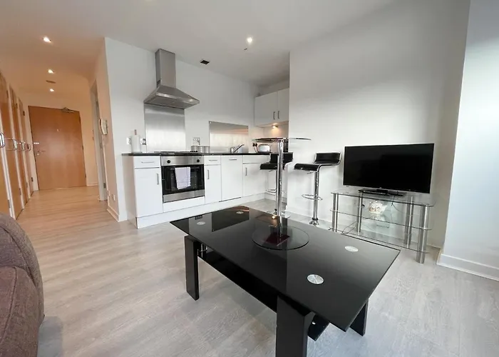 Executive 10th Floor Studio Flat * Glasgow