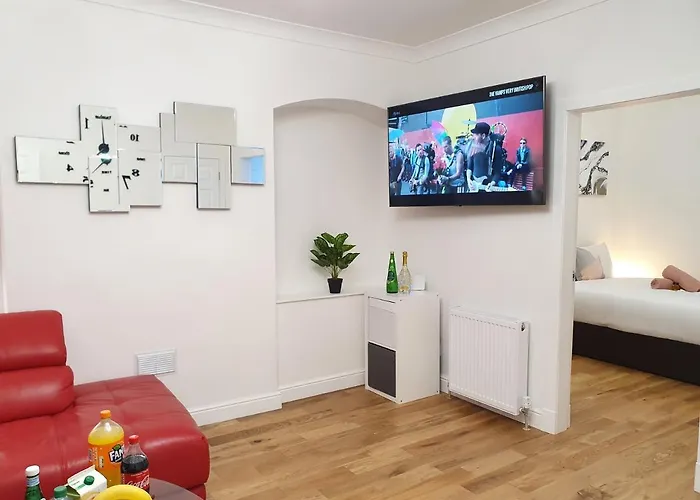 Appartement Comfortable And Modern 3 Bedroom Mid Terraced Glasgow