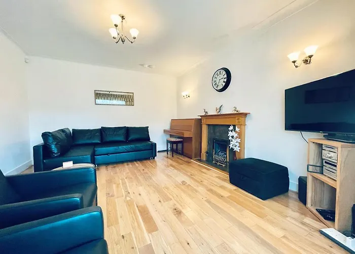 Millerston House Дом отдыха *