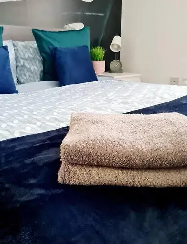 Appartement Stylish 2 Bedroom / Free Gated Parking *