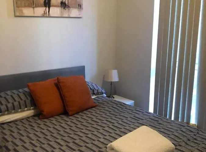 Apartman Dreamhouse At Oswald Street, Centre *