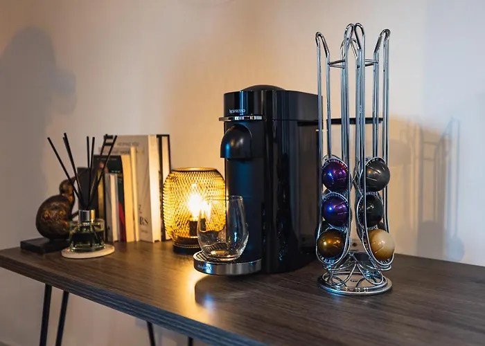 The Skyline - *private Balcony* *views* *