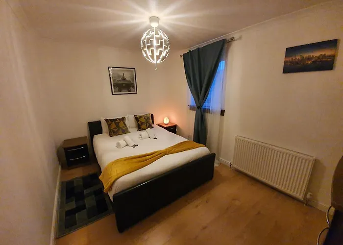 Modern House Close To * Glasgow