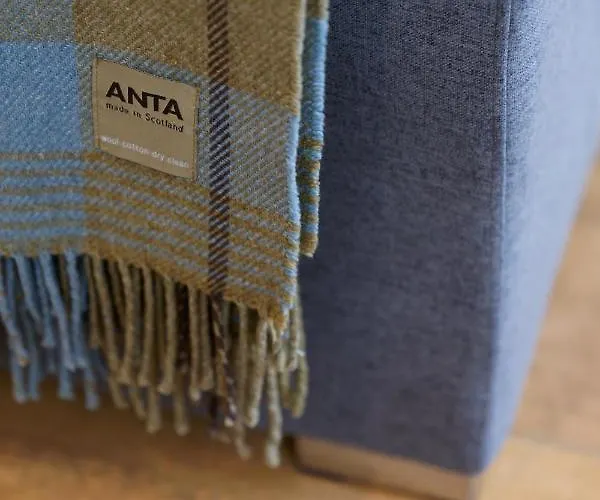 Centre With Free Secure Underground Parking グラスゴー