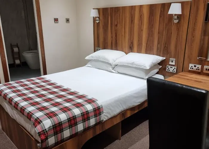 The Hampton Court Hotel Glasgow