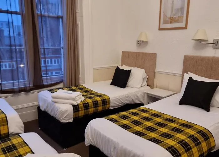 Hotel The Hampton Court