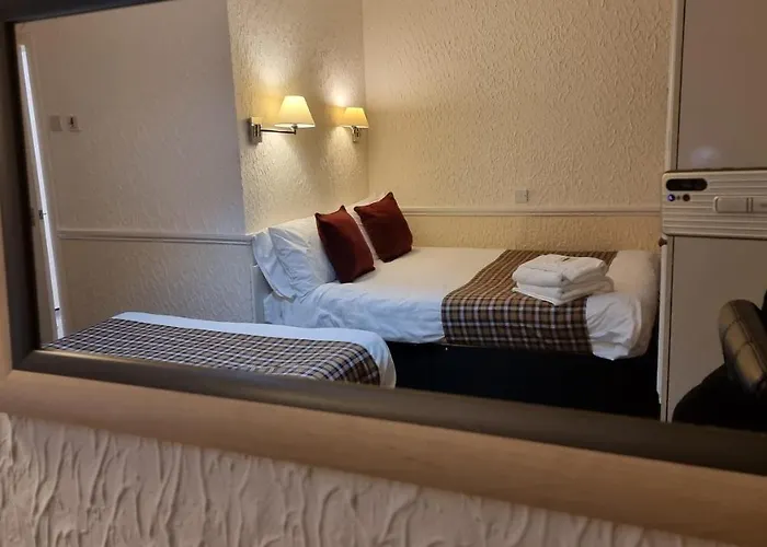 Hotel The Hampton Court