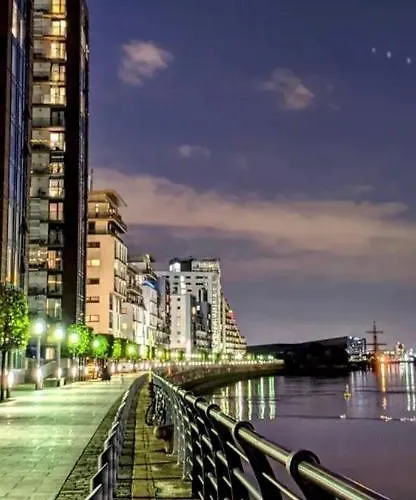 Riverside West End غلاسغو