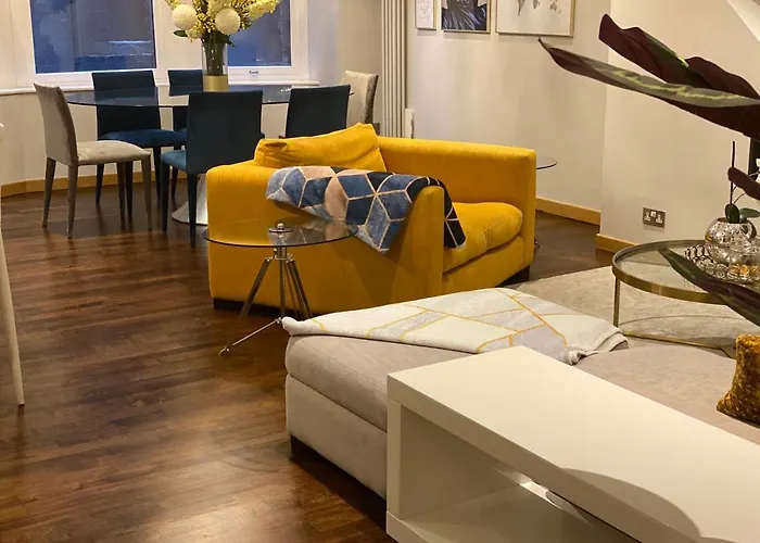 2 Bed Chic In Centre גלאזגו