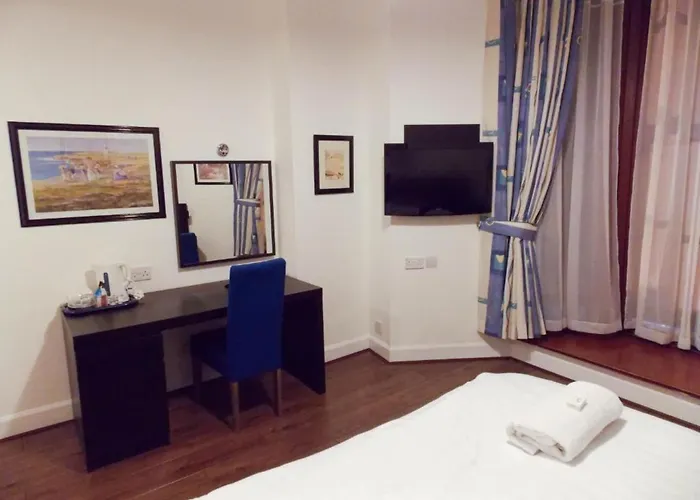 Victorian House Hotel 3*