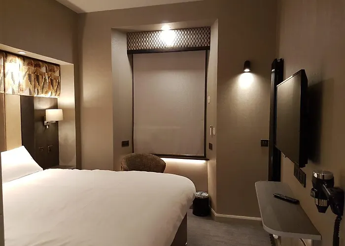 Rennie Mackintosh - Station