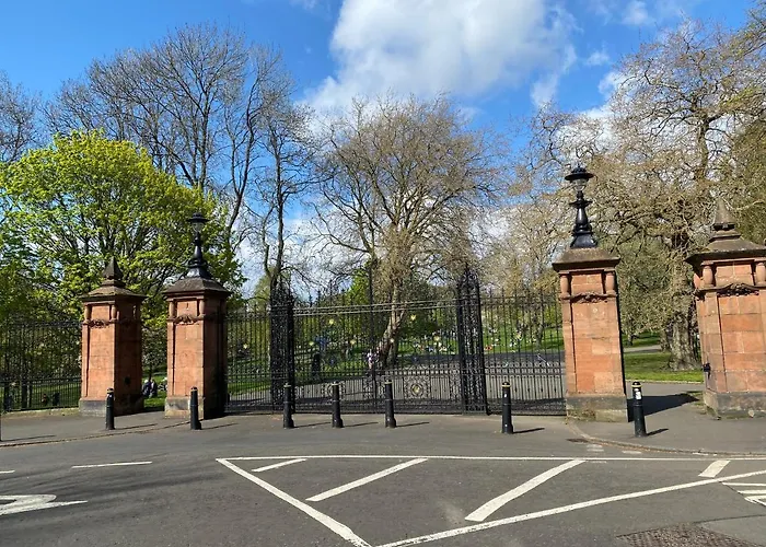 Апартаменты Captivating In Westend Uk