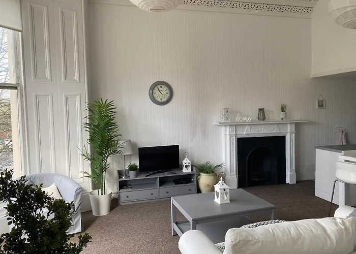 Апартаменты Captivating In Westend Uk Глазго