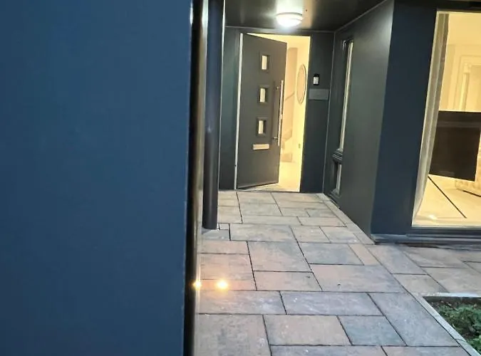 Designer House - Of / 'hillhead' West End G12 - Luxurious & Contemporary Detached House / Terrace / Garden / 'electric Car Charging' Garage Parking ヴィラ *