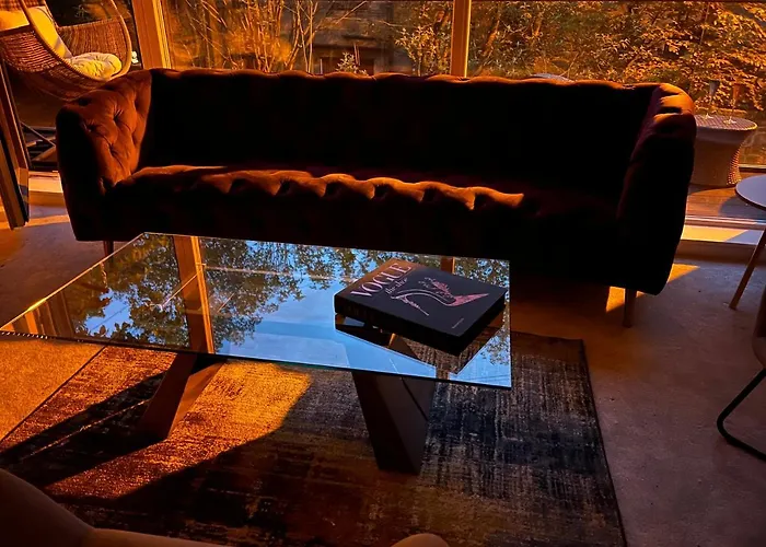 Designer House - Of / 'hillhead' West End G12 - Luxurious & Contemporary Detached House / Terrace / Garden / 'electric Car Charging' Garage Parking * グラスゴー