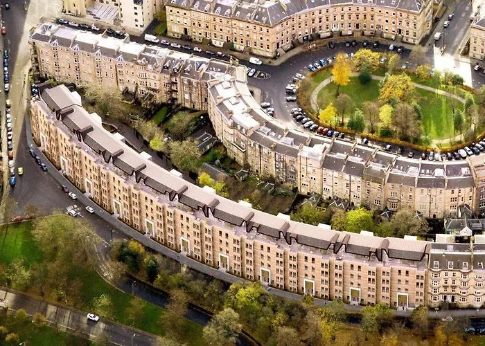 Stylish 2 Bedroom In Park Circus, West End Apartament *