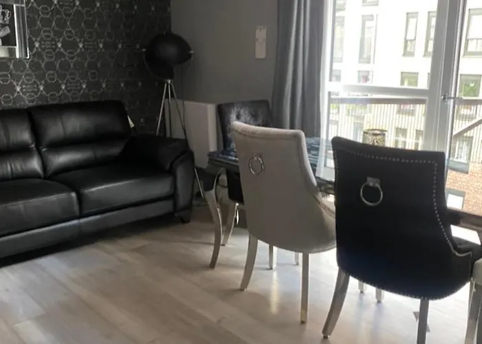 2 Bedroom At Secc Hydro Free Parking Apartament