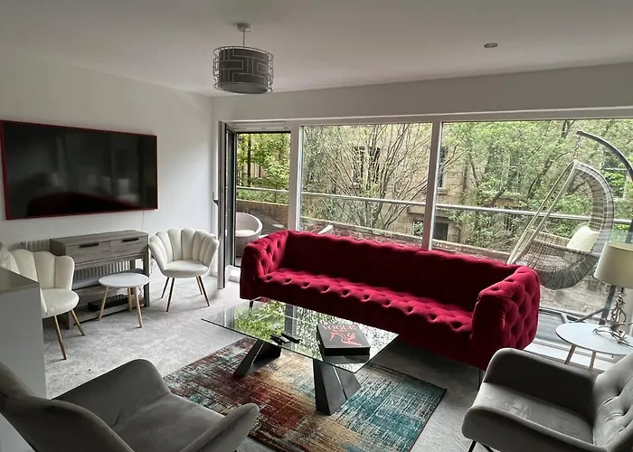 Designer House - Of / 'hillhead' West End G12 - Luxurious & Contemporary Detached House / Terrace / Garden / 'electric Car Charging' Garage Parking ヴィラ *