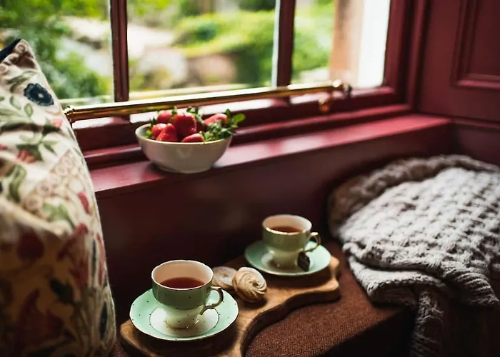 Huntly House - A Like No Other