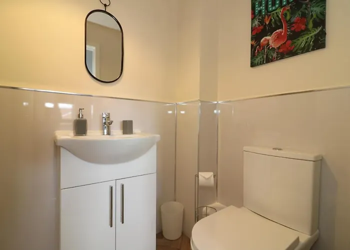 Signature - Harris House גלאזגו