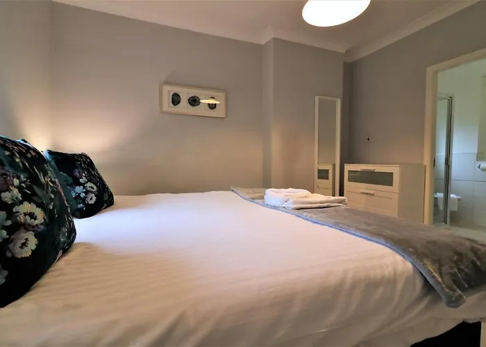 Signature - Moss View Apartment *