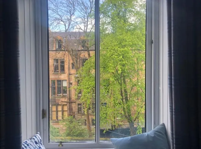 Beautiful Double In Idyllic West End Townhouse ホームステイ グラスゴー