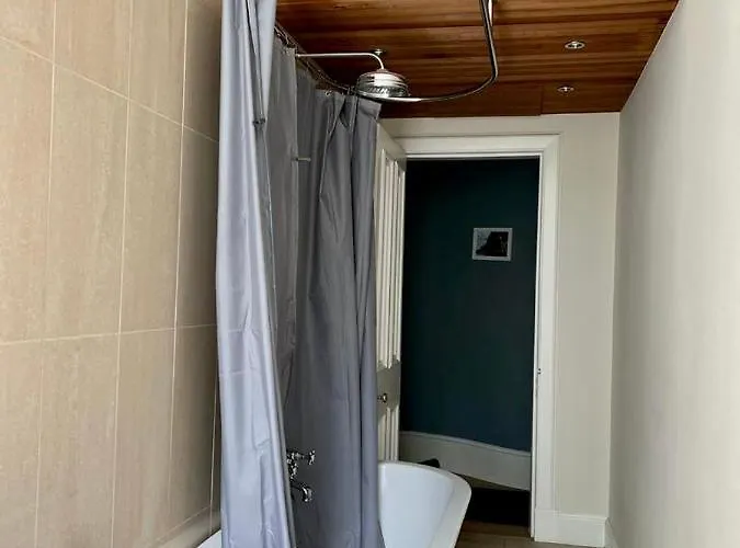 Beautiful Double In Idyllic West End Townhouse ホームステイ グラスゴー