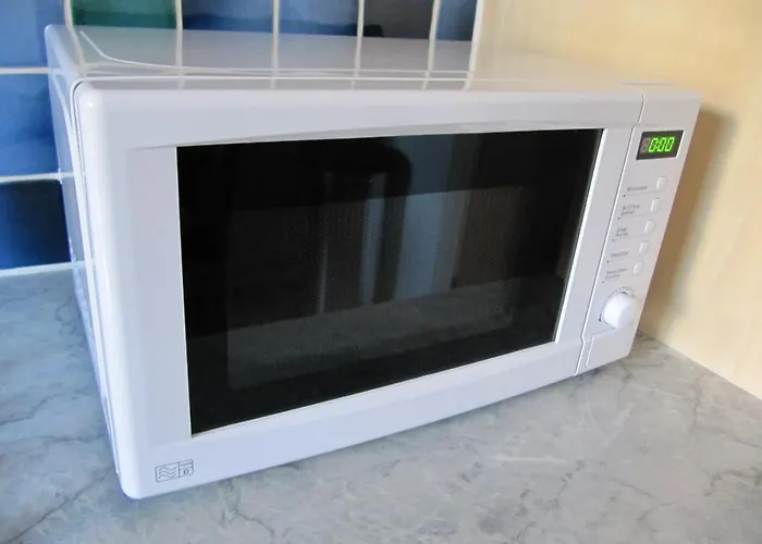 Cozy Off Road 2 Bedroom With Free Wi-fi And Private Parking * Glasgow