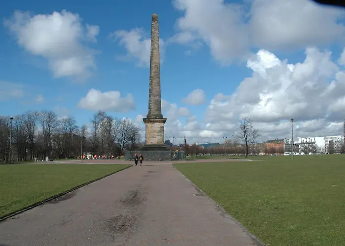 The Nelson - Spacious And Free Parking *