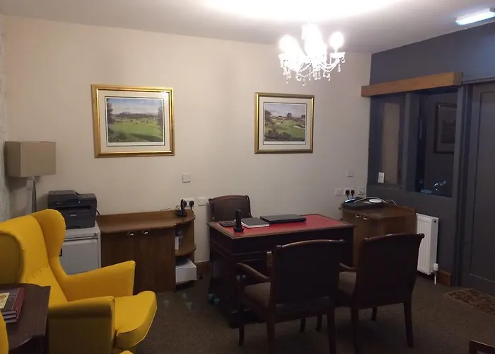 Crosshill House מלון