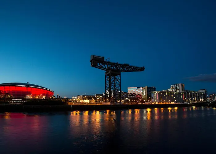 Hotell Radisson Red Hotel,