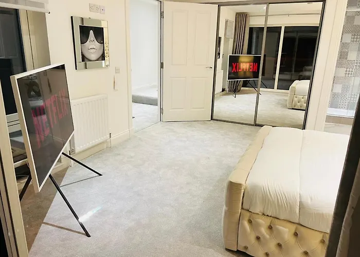 Designer House - Of / 'hillhead' West End G12 - Luxurious & Contemporary Detached House / Terrace / Garden / 'electric Car Charging' Garage Parking ヴィラ