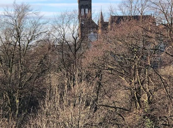 The Kelvin - Peaceful West End River View * Glasgow