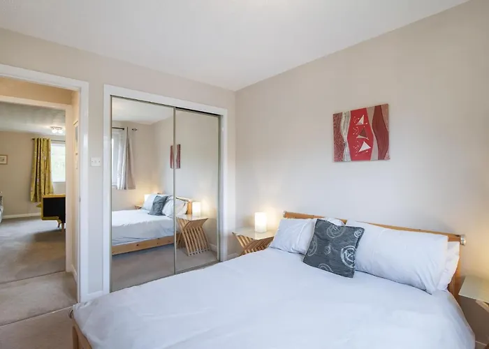 The Kelvin - Peaceful West End River View Holiday home Glasgow