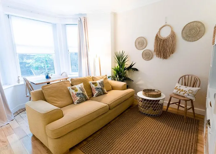 Apartment West End Kelvingrove Park Museum - Pass The Keys Glasgow