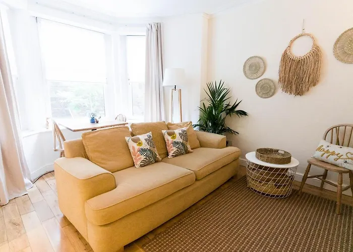 West End Kelvingrove Park Museum - Pass The Keys アパート