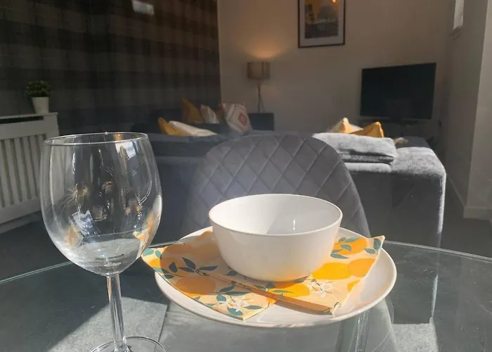 Modern 2 Bedroom Flat With Free Parking In Cambuslang, شقة غلاسغو