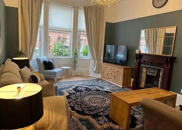 Victorian 3 Bedroom Main Door Flat, King Size Beds , Large Apartamento Glasgow