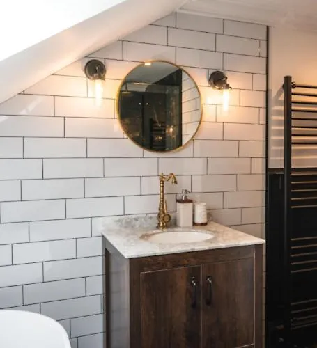 The West End Loft - 5* Retreat - Private Parking! Apartment Glasgow