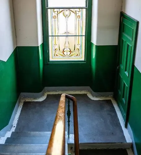 Charming 1-bed Southside Flat In Great Location グラスゴー