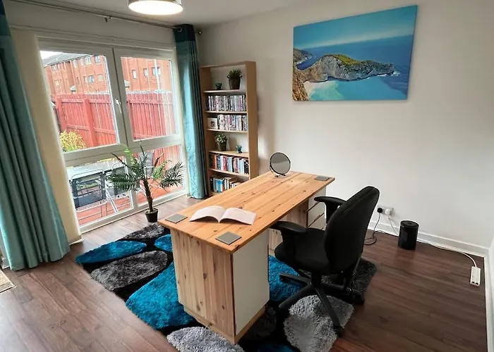 Spacious Near 度假居 格拉斯哥