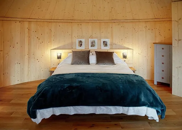 Craigmaddie Muir Roundhouse With Hot Tub Romantic, Luxury, Rural For 2 Near Milngavie * غلاسغو